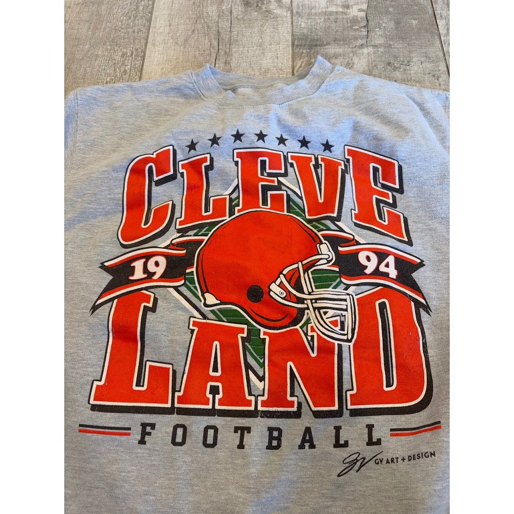 GV Art + Design Cleveland Football Sweatshirt Heather Gray Crewneck Medium
